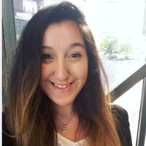 Meet your Posher, Crystal